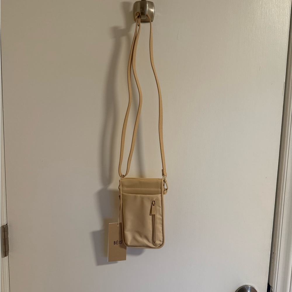 BÉIS The I.D. Crossbody in Beige. Perfect used once condition.